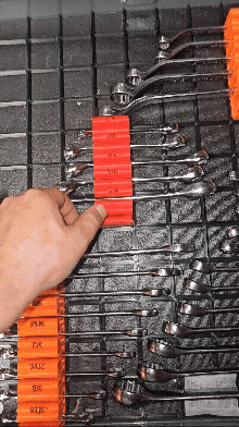 Bộ tạo khay đựng cờ lê Gridfinity có khóa và nhãn dán