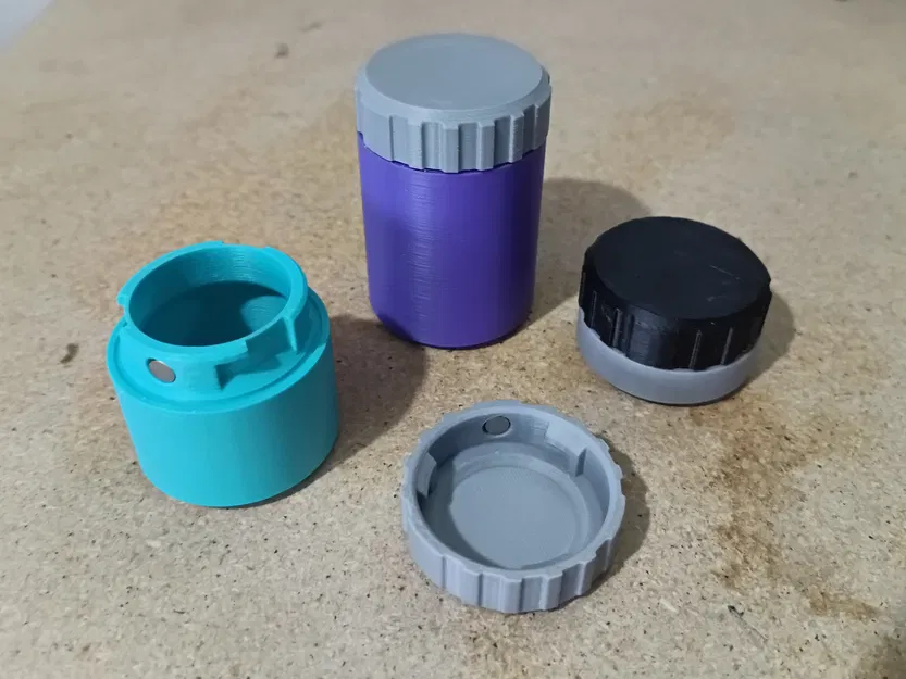 Hộp Đựng Xoay Khóa Bằng Nam Châm (Magnetic Twist Lock Containers) - Image 1