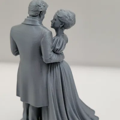 Tác phẩm điêu khắc cặp đôi khiêu vũ – Vũ hội Bridgerton