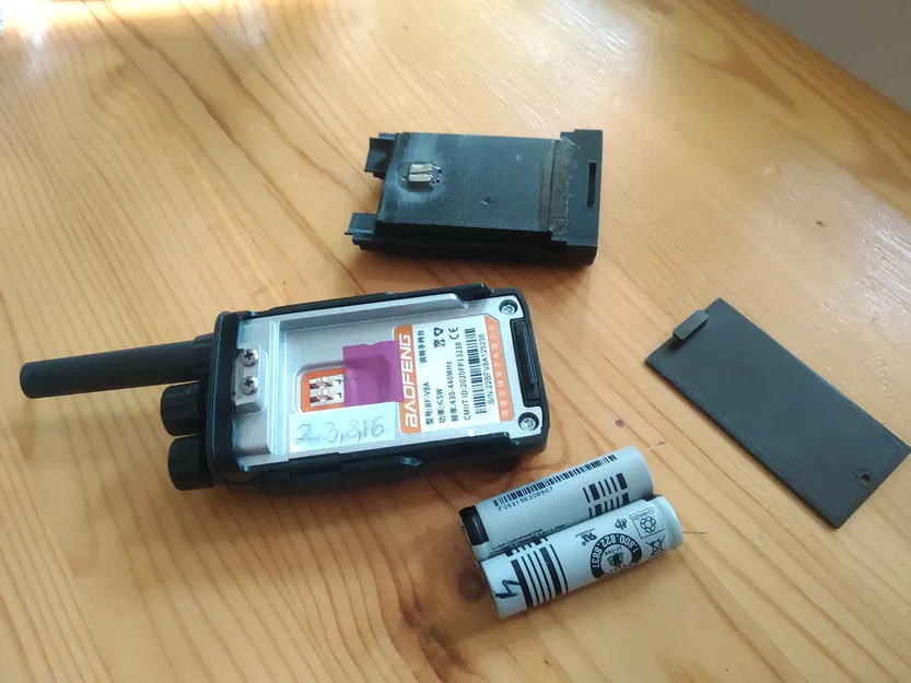 Pin dự phòng cho bộ đàm Baofeng BF-V8A - Image 3