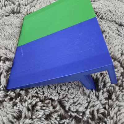 Bàn kê đầu giường mini cho Ikea Släkt và Smastad (In 3D)