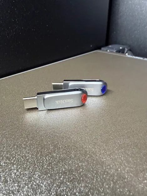 Miếng đệm màu cho USB SanDisk Ultra Dual Drive Luxe - Image 1