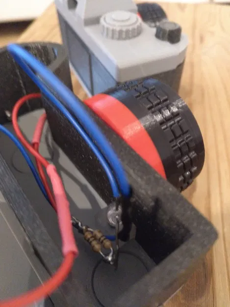 Toy Camera - Bản cải tiến (Remix) - Image 16