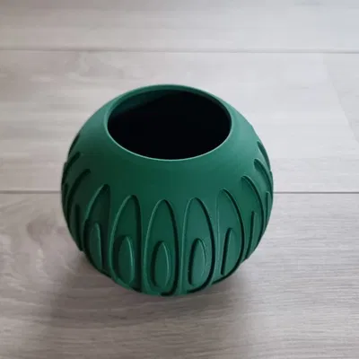Bình Cầu Gợn Sóng (Ribbed Orb Vase)