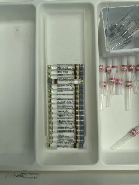 Khay 3D đựng ống thuốc tê chuyên dụng cho phòng khám nha khoa - Image 2