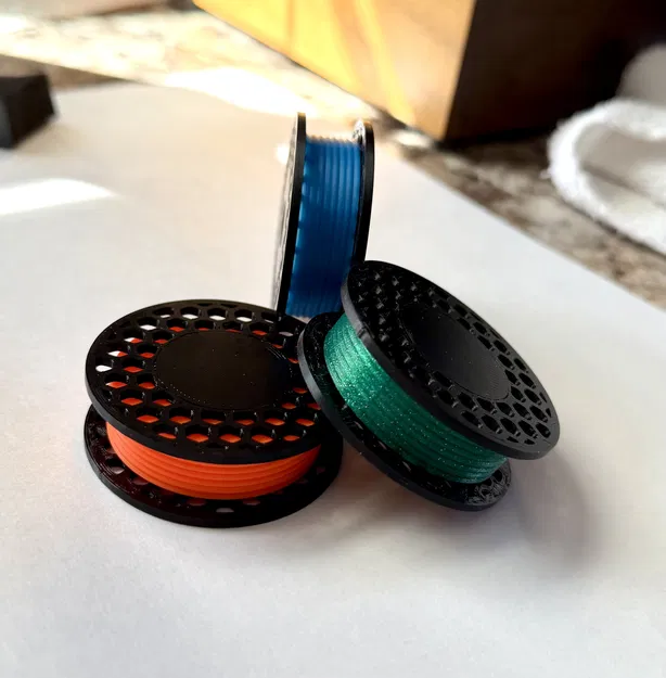 Hệ thống trưng bày mẫu nhựa in 3D Filament Spool Swatch System - Image 1