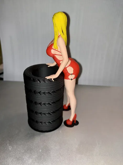 Mô hình trang trí để bàn Lady with pencils độc đáo cho máy in 3D - Image 2