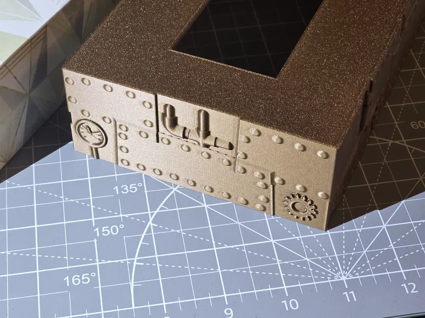 Hộp Đựng Khăn Giấy Trang Trí (Thiết kế Steampunk) - Image 2