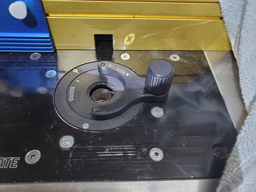 Bộ thân, vòng đệm và dụng cụ cho tấm bàn phay Rockler - Image 4