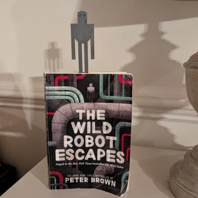 Kẹp sách hình robot (The Wild Robot Bookmark) - Độc đáo & Tiện lợi