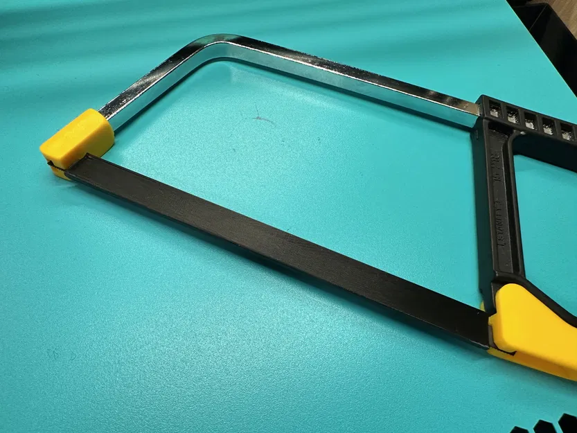 Ốp bảo vệ lưỡi cưa Stanley Junior Hacksaw - Image 1