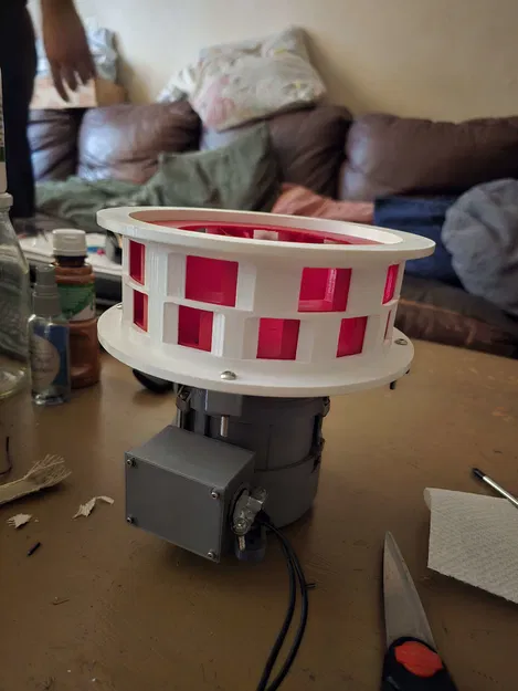 Mô hình còi báo động Federal Signal Model 7T tỷ lệ 1:3 - Image 5