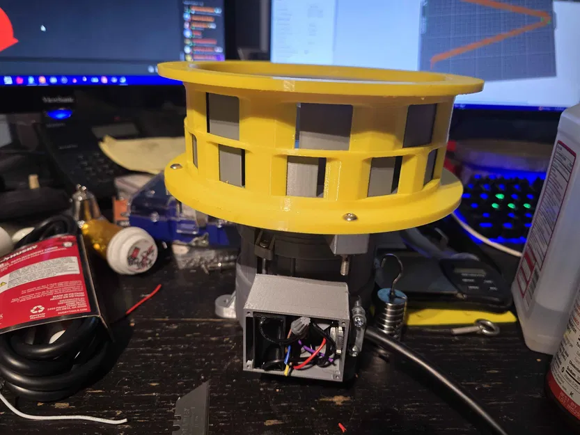 Mô hình còi báo động Federal Signal Model 7T tỷ lệ 1:3 - Image 8