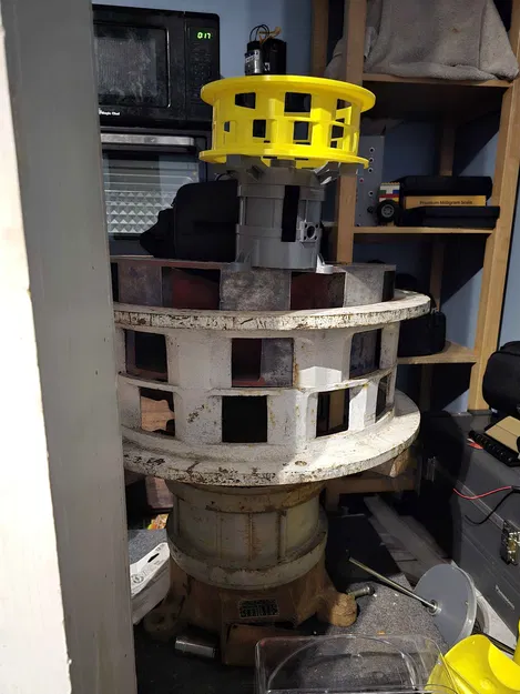 Mô hình còi báo động Federal Signal Model 7T tỷ lệ 1:3 - Image 14