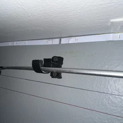 Giá treo cần câu gắn tường đơn giản, tiết kiệm không gian