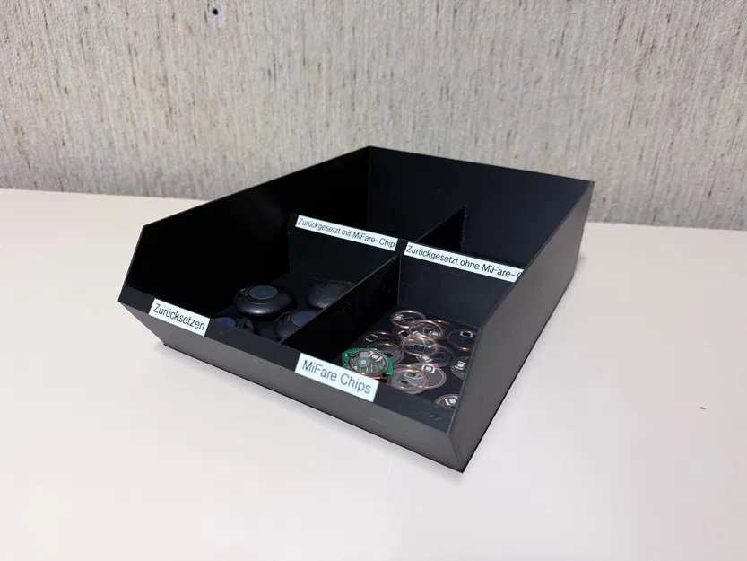 Khay Đựng Đồ Đa Năng 4 Ngăn Có Nhãn Dán - Giải Pháp Sắp Xếp Thông Minh - Image 1