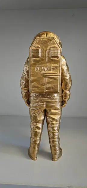 Mô hình phi hành gia Aouda Suit – Trang trí in 3D độc đáo - Image 1