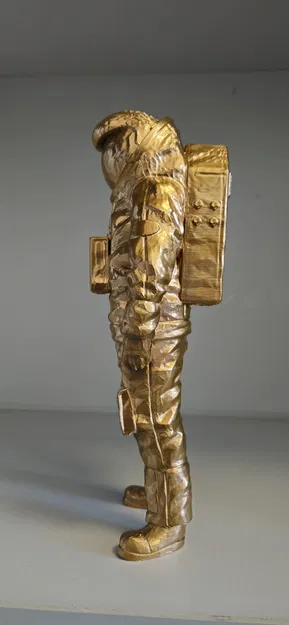 Mô hình phi hành gia Aouda Suit – Trang trí in 3D độc đáo - Image 2