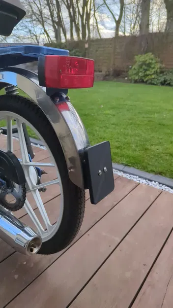 Pat gắn biển số Hercules Prima 5S - Image 1