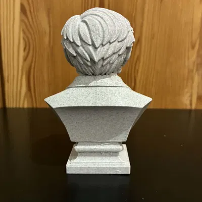 Tượng bán thân Hayao Miyazaki