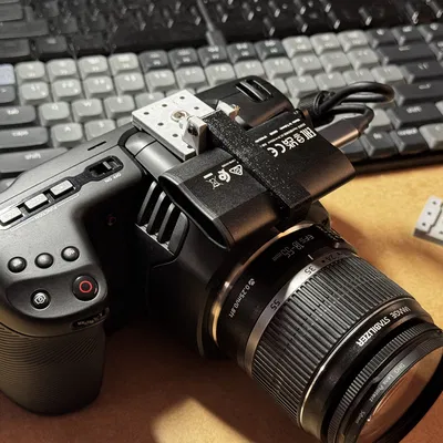 Ngàm gắn SSD và phụ kiện phía trên cho BlackMagic Pocket Cinema Camera 6K