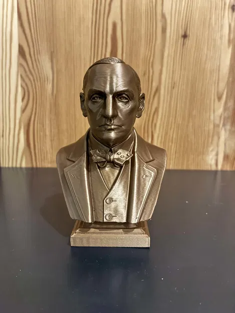 Tượng bán thân Edward Henry Carson - Image 2