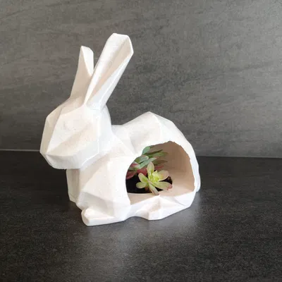 Bình hoa thỏ Low-poly