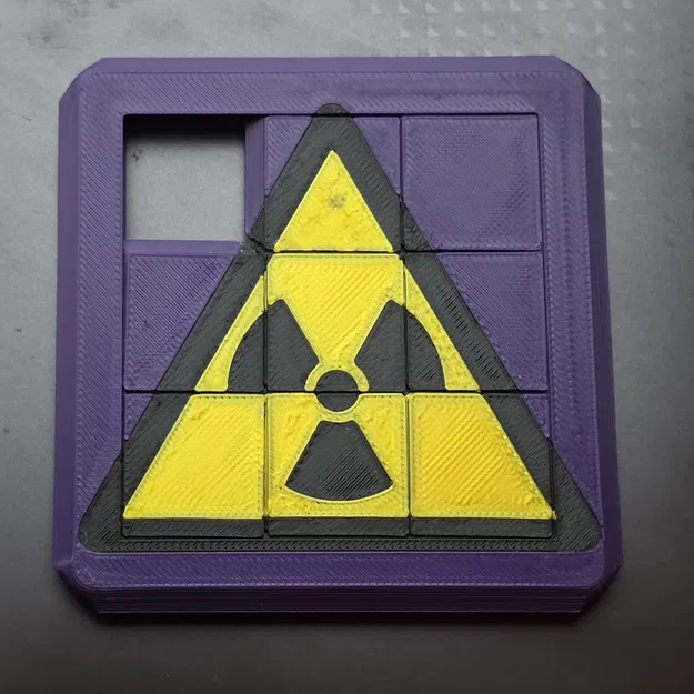 Trò chơi xếp hình ký hiệu phóng xạ 3D (Radioactive Puzzle) - Image 1