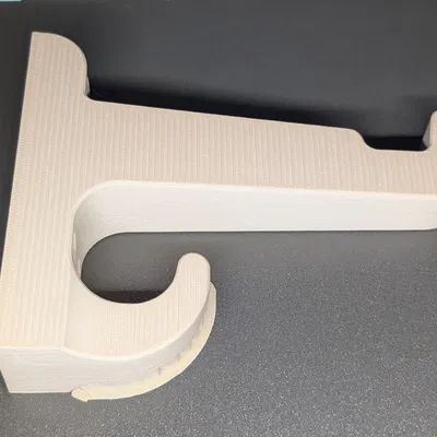 Giá treo nón bảo hiểm xe đạp gắn tường