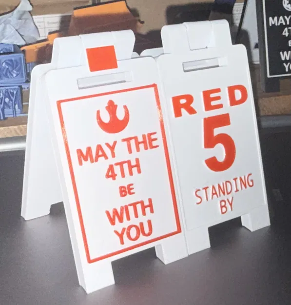 Mô hình trang trí Star Wars Red 5 Standing By cho fan - Image 1