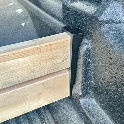 Kẹp giữ ván ngăn thùng xe bán tải (Truck Bed Cargo Divider Brace)