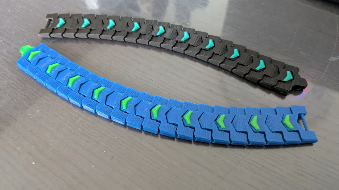 Mô hình băng chuyền Factorio kèm lỗ móc khóa độc đáo - Image 1