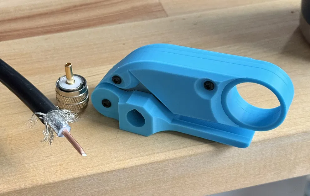 Dụng cụ tuốt cáp đồng trục LMR400 cho đầu nối bấm PL259 - Image 1