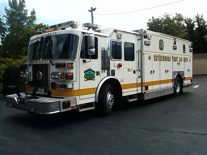 Mô hình 3D xe cứu hộ Heavy Squad Truck 2002 chi tiết sắc nét - Image 1