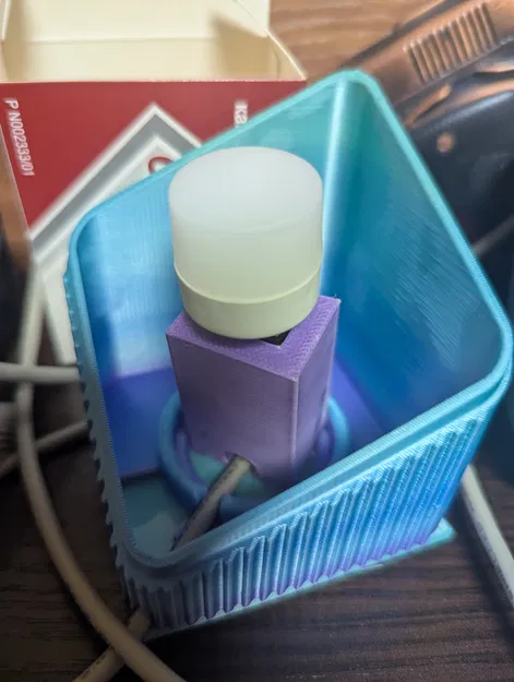 Đế giữ cổng USB tiện lợi cho đèn ngủ DIY (hold USB) - Image 2