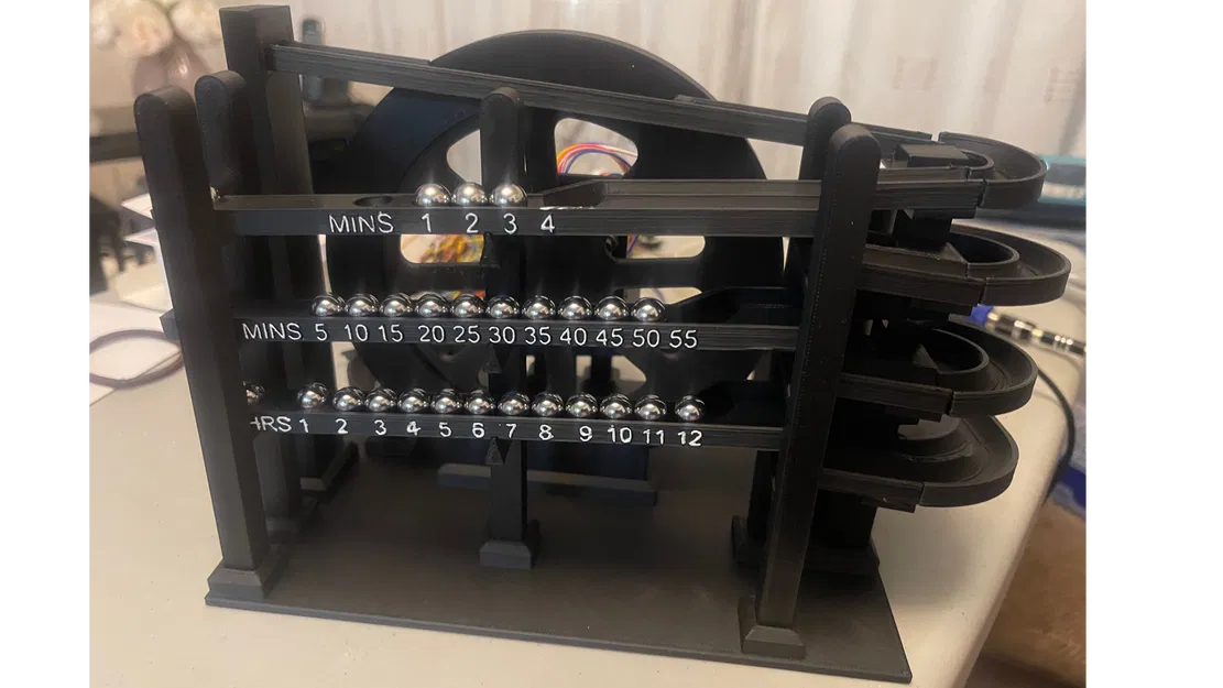 Ball Clock - Đồng hồ bi cơ khí cổ điển - Image 1