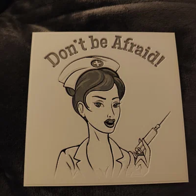 Cô y tá thân thiện - Bản in Hue Forge