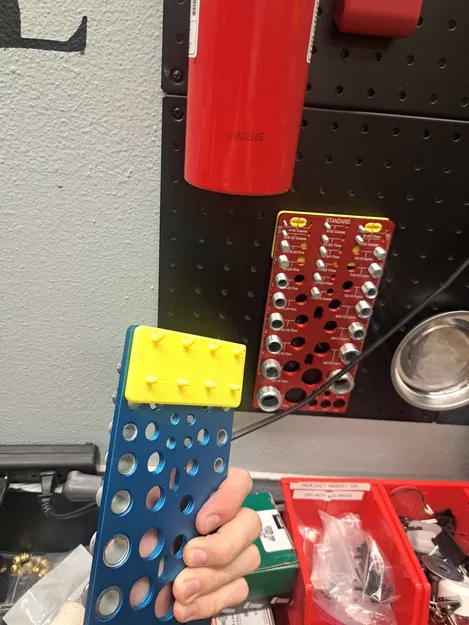 Giá treo bảng Pegboard cho bộ kiểm tra ốc vít Thread Checker - Image 1