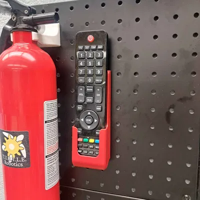 Giá treo điều khiển TV thông minh cho bảng Pegboard - In 3D tiện ích