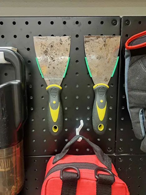 Giá treo dao cạo sơn tiện lợi cho bảng Pegboard - In 3D siêu nhanh - Image 1