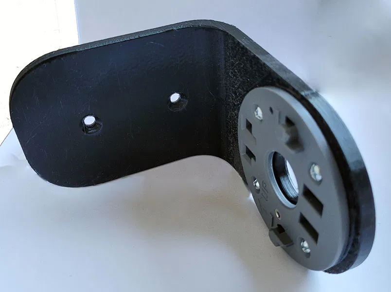 Giá treo ngược Ring Outdoor Cam Plus - Image 2