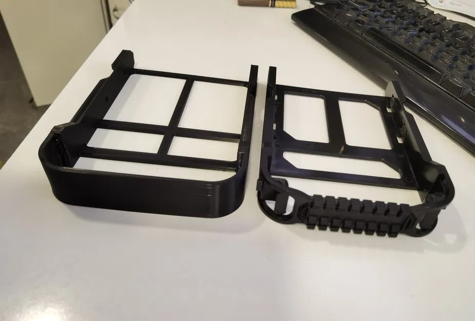 Khay gắn ổ cứng HDD 3.5 inch cho case Thermaltake Overseer RX-I - Image 1