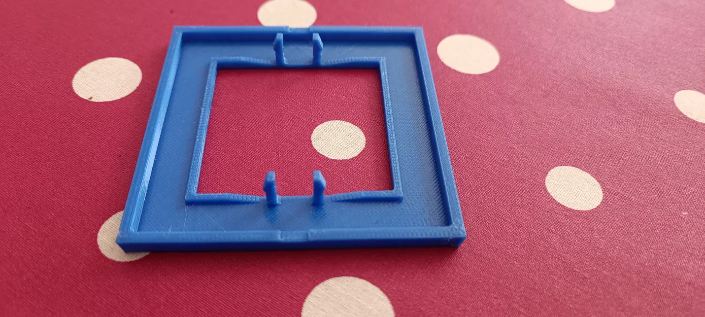 Khung mặt che ổ cắm Legrand Mosaic (77252/77302) in 3D - Image 2