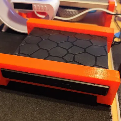 Chân đế in 3D giúp tản nhiệt cho ổ đĩa DVD/CD rời hiệu quả