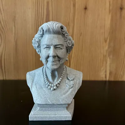 Elizabeth II Alexandra Mary – Tượng bán thân