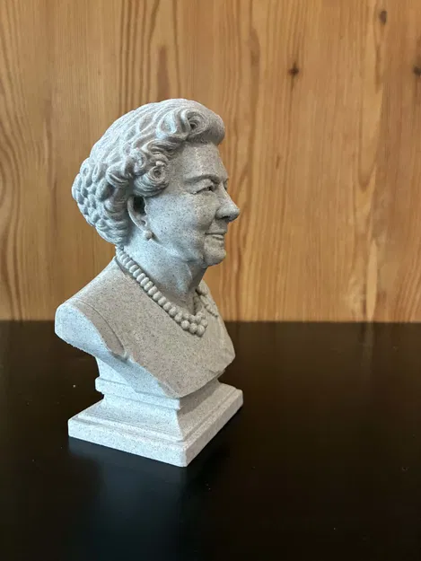 Elizabeth II Alexandra Mary – Tượng bán thân - Image 4