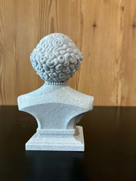 Elizabeth II Alexandra Mary – Tượng bán thân - Image 5