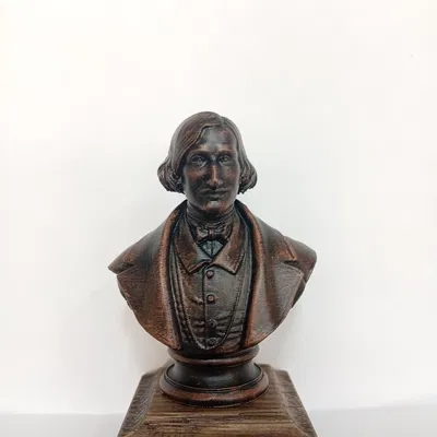 Mô hình tượng bán thân Nikolai Gogol - Tác phẩm văn học cổ điển