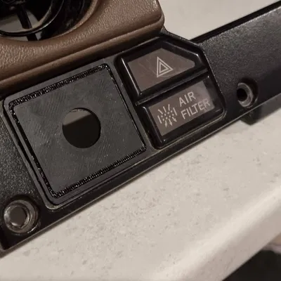 Nắp đậy công tắc bảng táp-lô Toyota Land Cruiser 75 Series