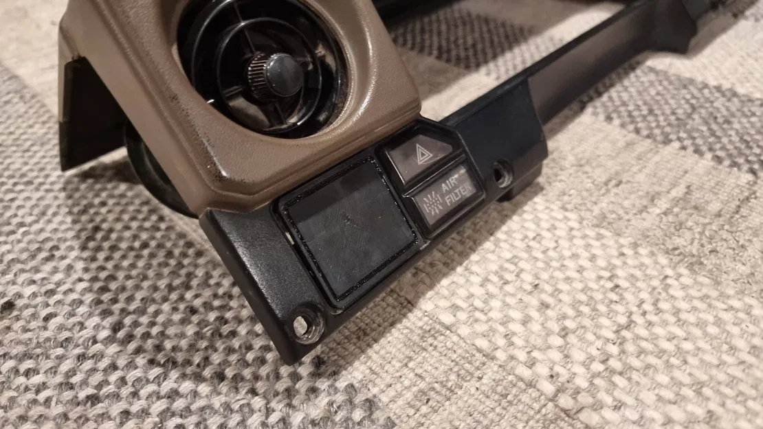 Nắp đậy công tắc bảng táp-lô Toyota Land Cruiser 75 Series - Image 2